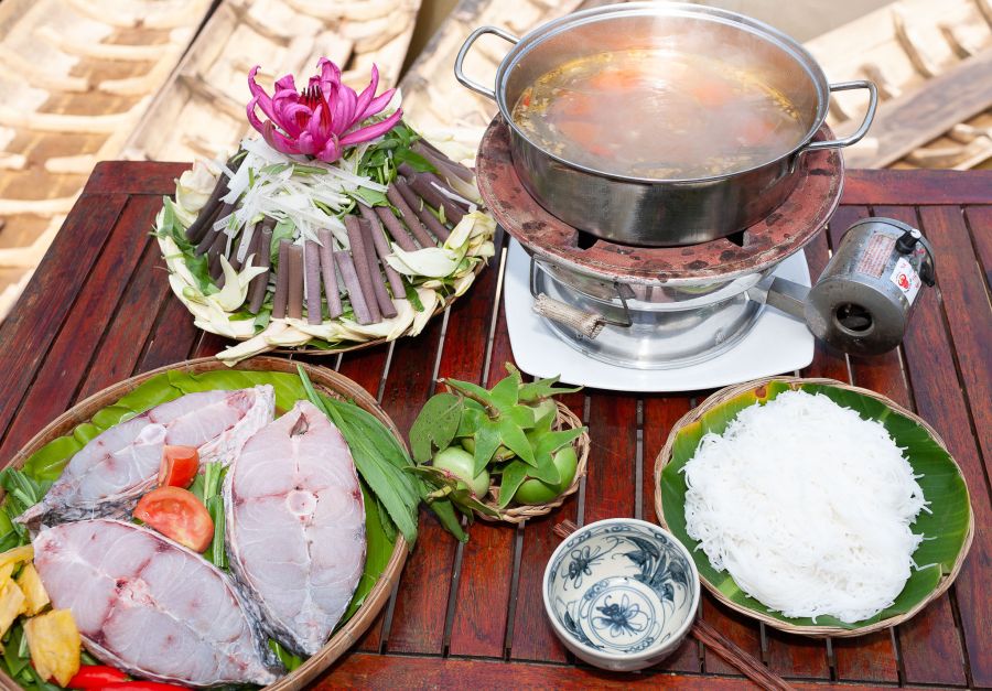 Lẩu chua Bần cá Bông Lau