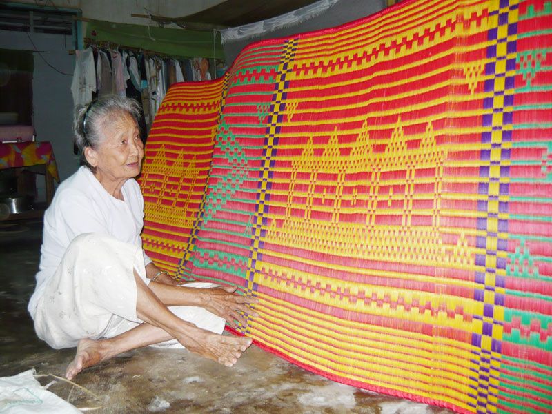 Chiếu Cà Hom – Di sản văn hóa của đồng bào Khmer xã Hàm Tân (huyện Trà Cú, tỉnh Trà Vinh)
