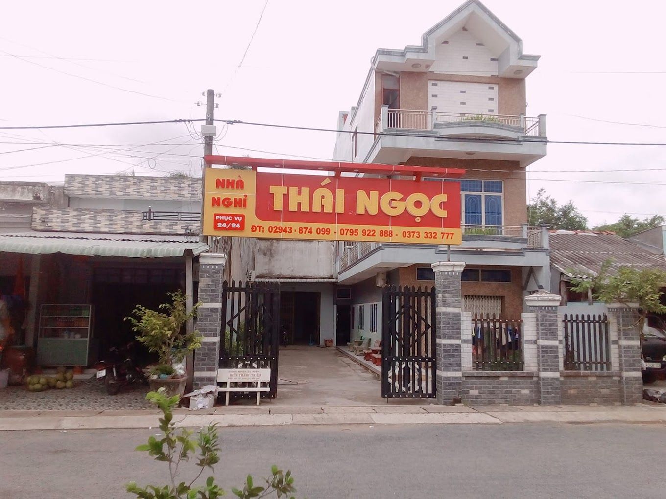 Nhà nghỉ Thái Ngọc
