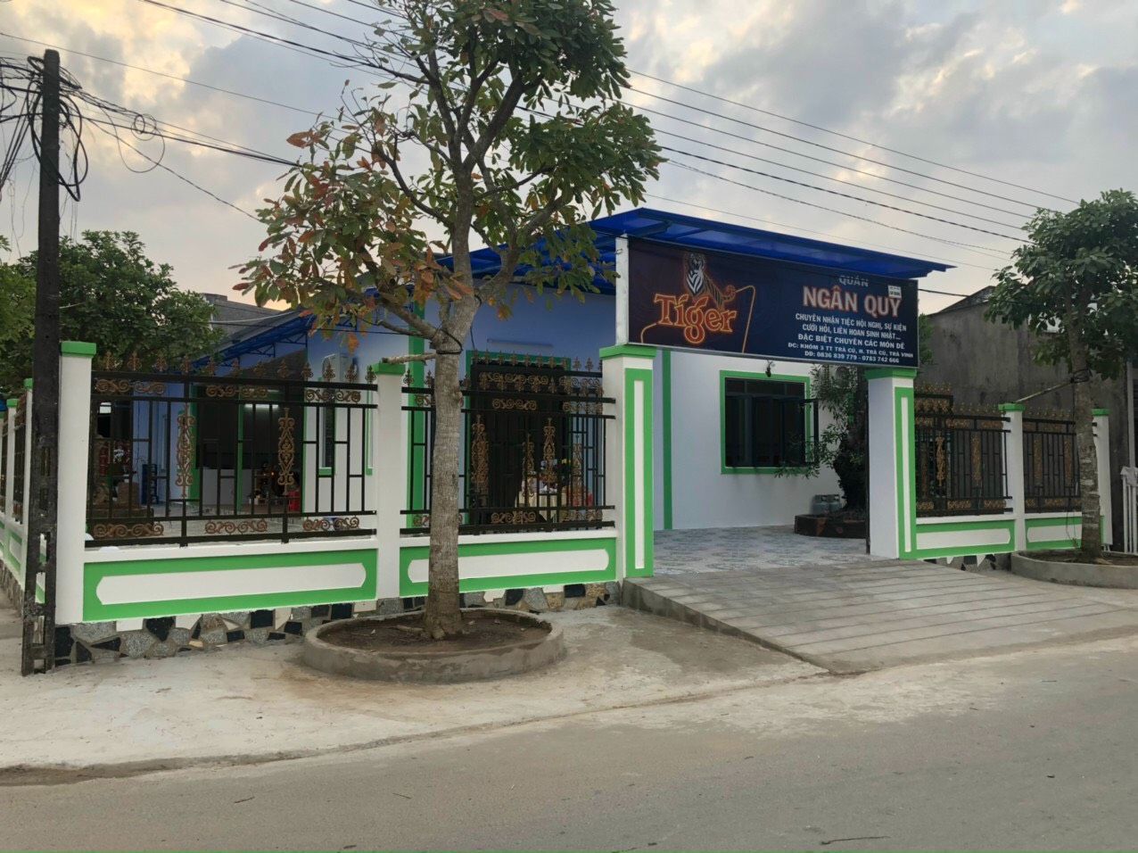 Quán Ngân Quí